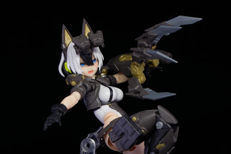 クローアクション