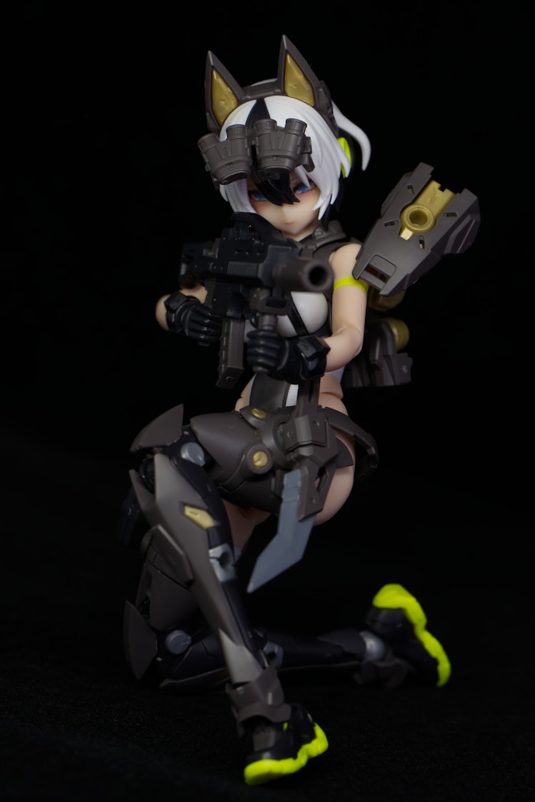 片膝立ち